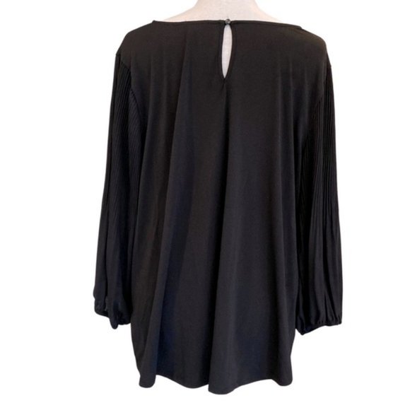 Adrianna Papell lightweight flowy round neck long sleeve blouse. Women's size 1X - Picture 3 of 9